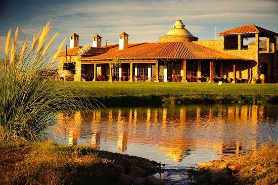 Clubhouse Restaurant