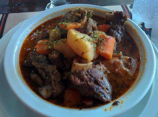 Peña Y Parrilla De La Plaza